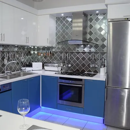 Modern Close To Sea And Town Centre Apartment Kalamata