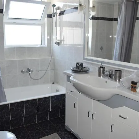 Apartment Modern Close To Sea And Town Centre Kalamata