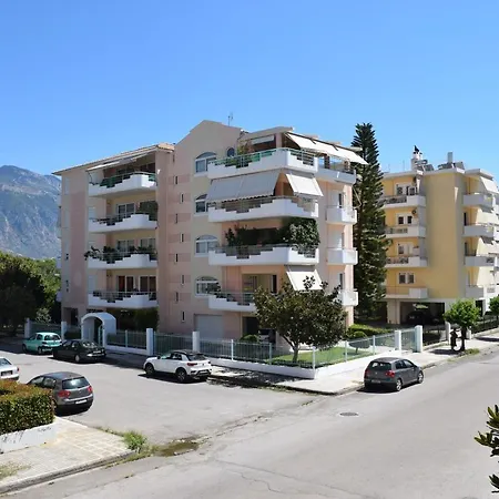 Modern Close To Sea And Town Centre