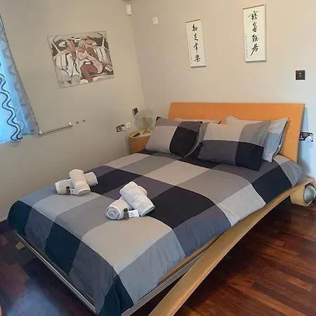 Modern Close To Sea And Town Centre *