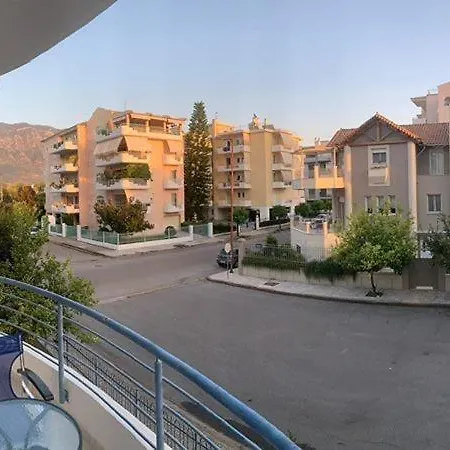 Modern Close To Sea And Town Centre Apartment Kalamata