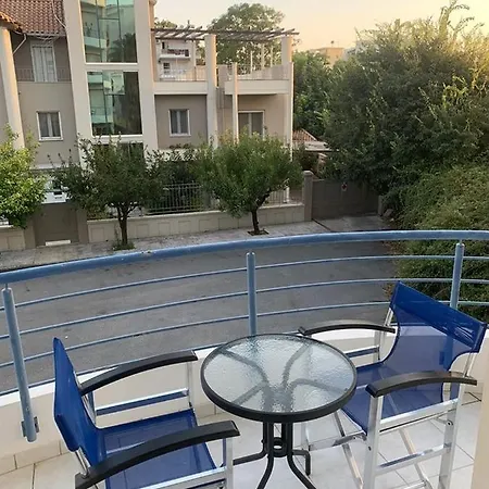 Modern Close To Sea And Town Centre Apartment